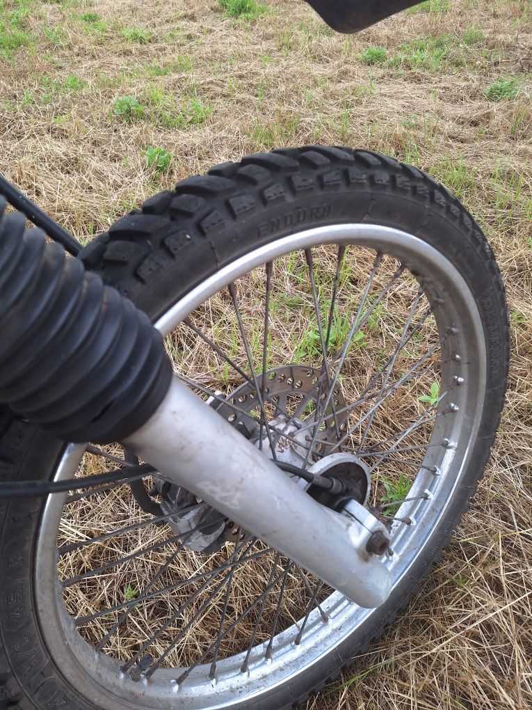 Yamaha DT 125 enduro