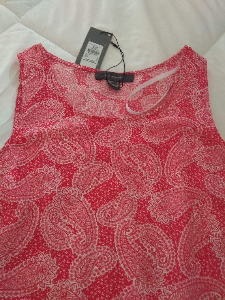 Top cor de rosa Primark. Manga cava.Tam M.Tecido leve e fresco.