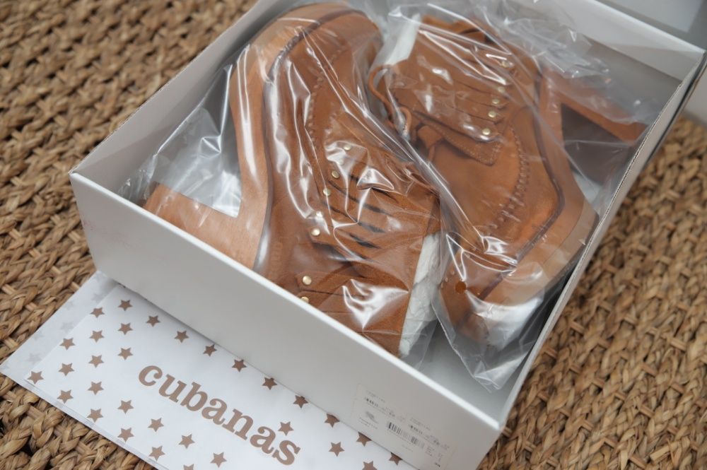 Botins Cubanas em pele NOVO