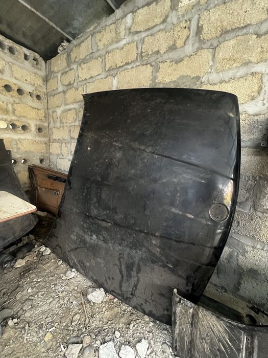 продам деталі кузова бмв е34