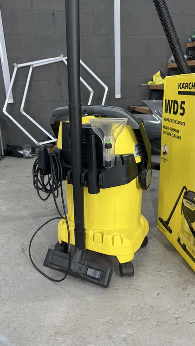 Karcher wd5 пилосос