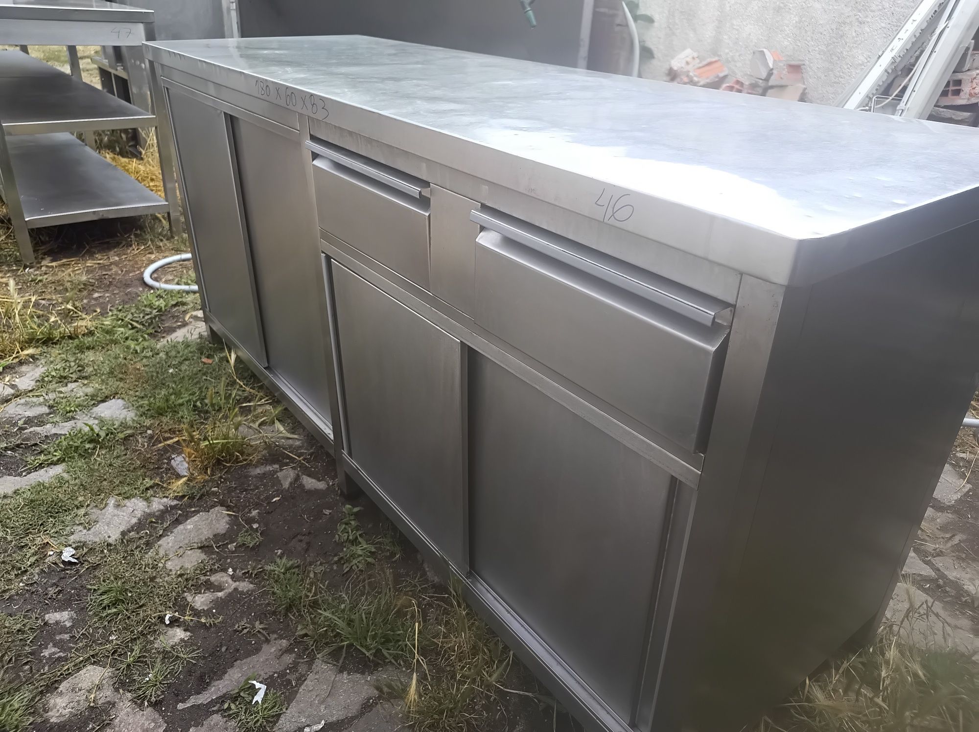 Bancada inox com portas e gavetas