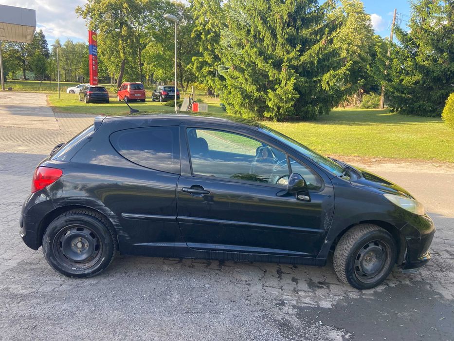 Peugot 207 1.4.2006r.