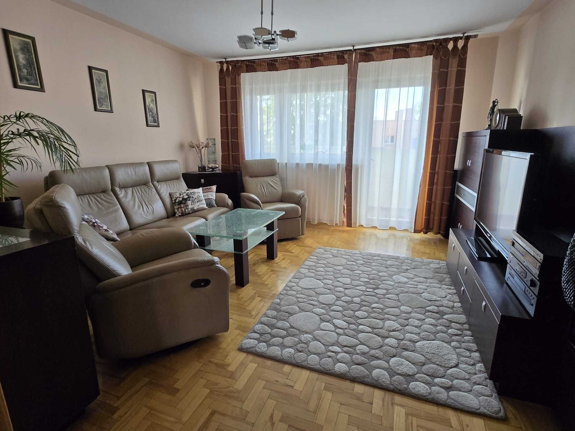 Sprzedam 3-pokojowe mieszkanie 63 m², os. Oświecenia, blisko parku