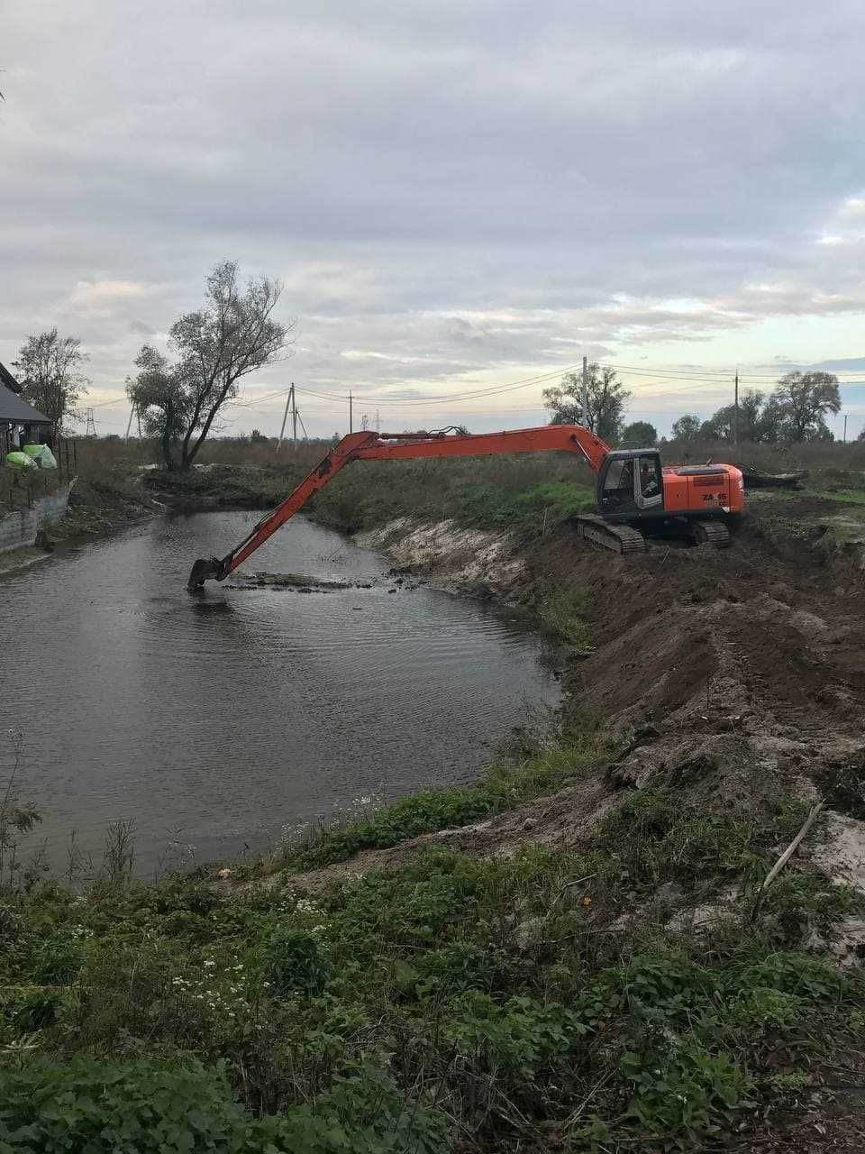 Длиннорукий экскаватор , плавающий , плавучий , аренда экскаватора