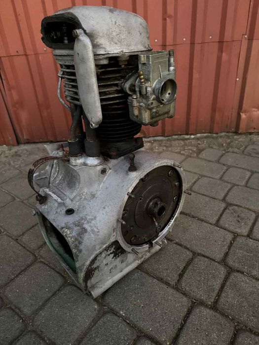 BMW r35  silnik (emw)