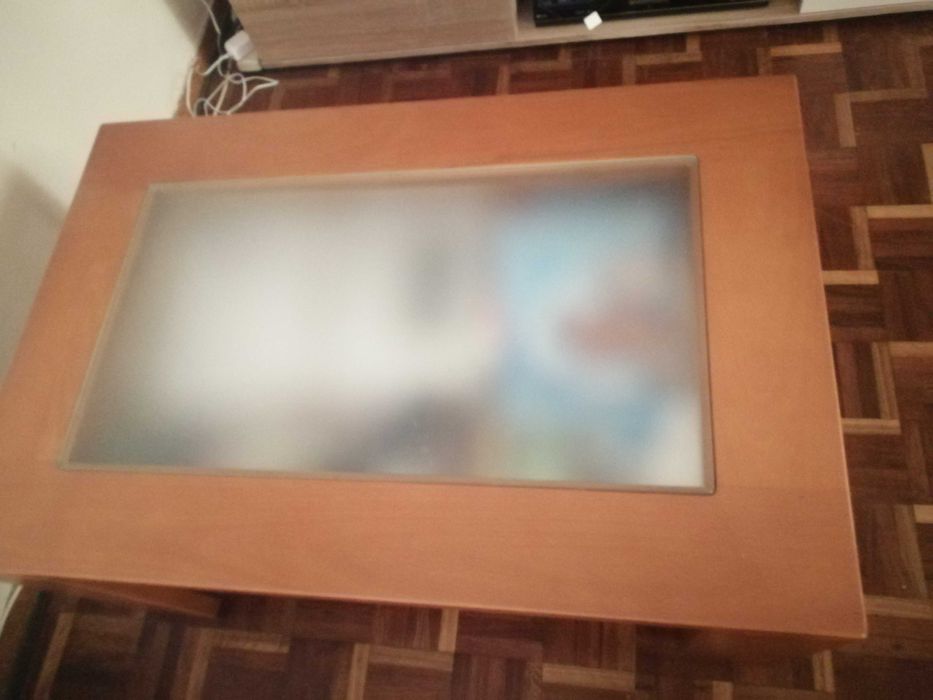 Mesa pequena sala