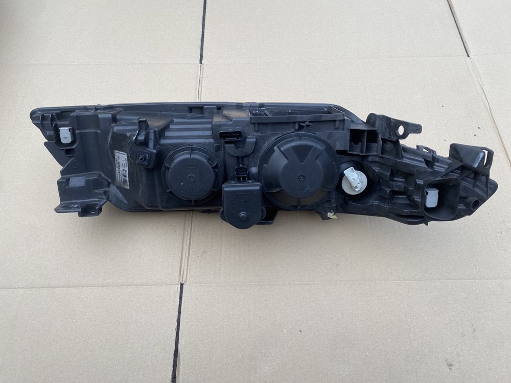 Renault Laguna II Lampa Xenon Lewy Przód EU