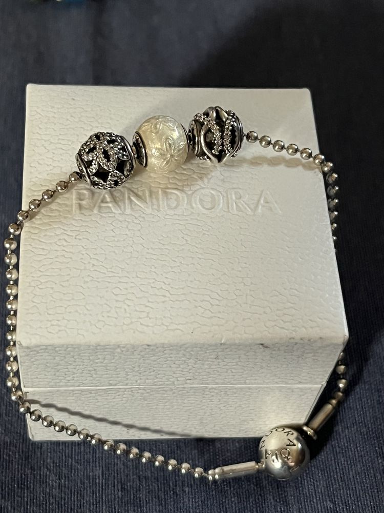 Pandora bransoletka essence i trzy charmsy