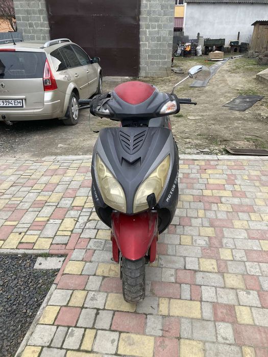 Продам Скутер Storm