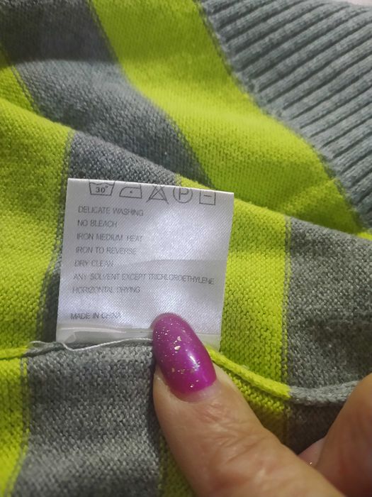 Чоловічий реглан  салатово-сірого кольору в полоску