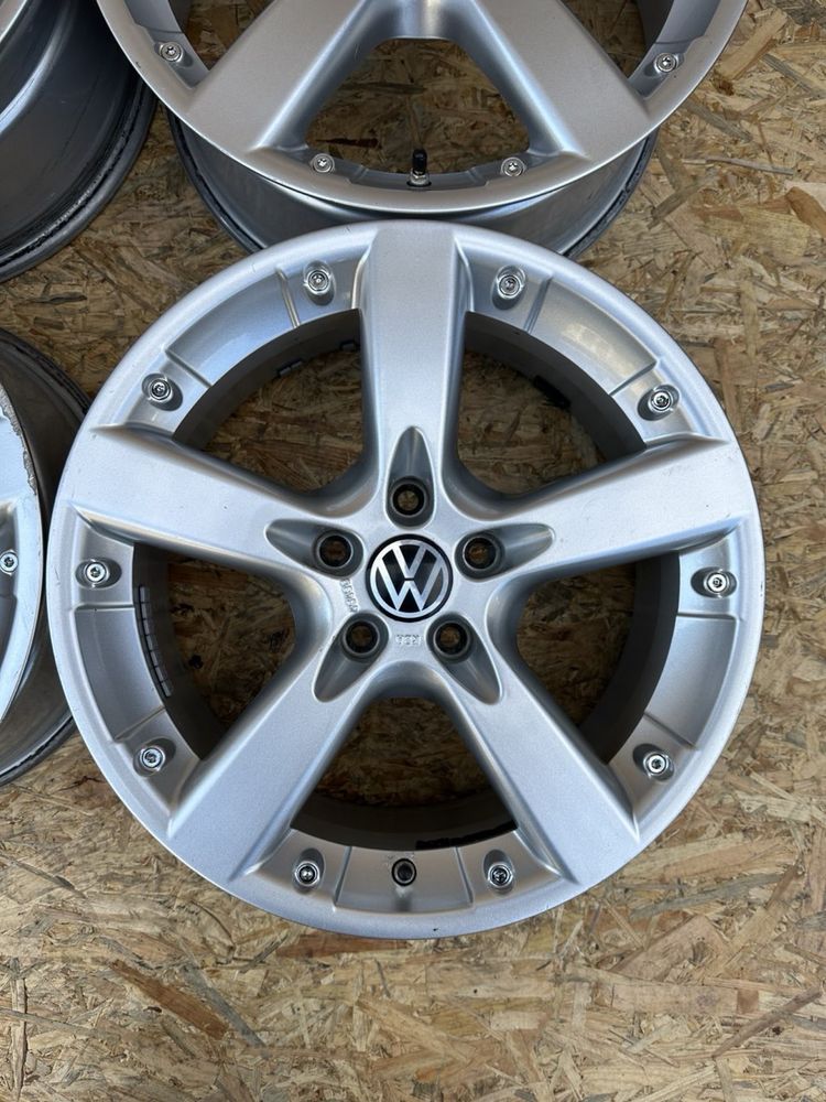 Диски5/112R17 ET35 цо(діа)70.4VАG мерседес Ауді фольцваген титани