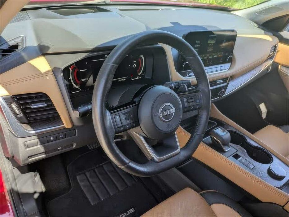 Nissan Rogue Platinum      2022