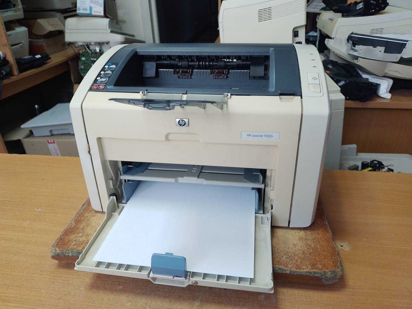Лазерный принтер HP LaserJet 1022n с сетью, заправлен 100%