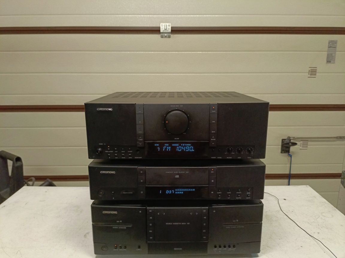 Wieża MIDI GRUNDIG 120, pilot