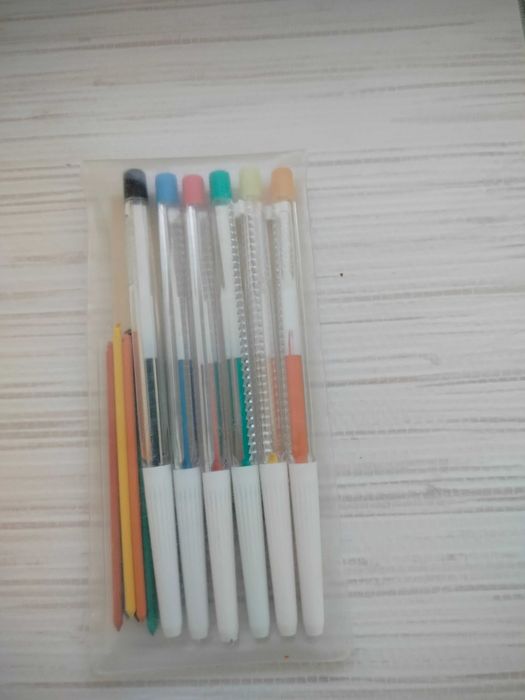 Воскові олівці продаю