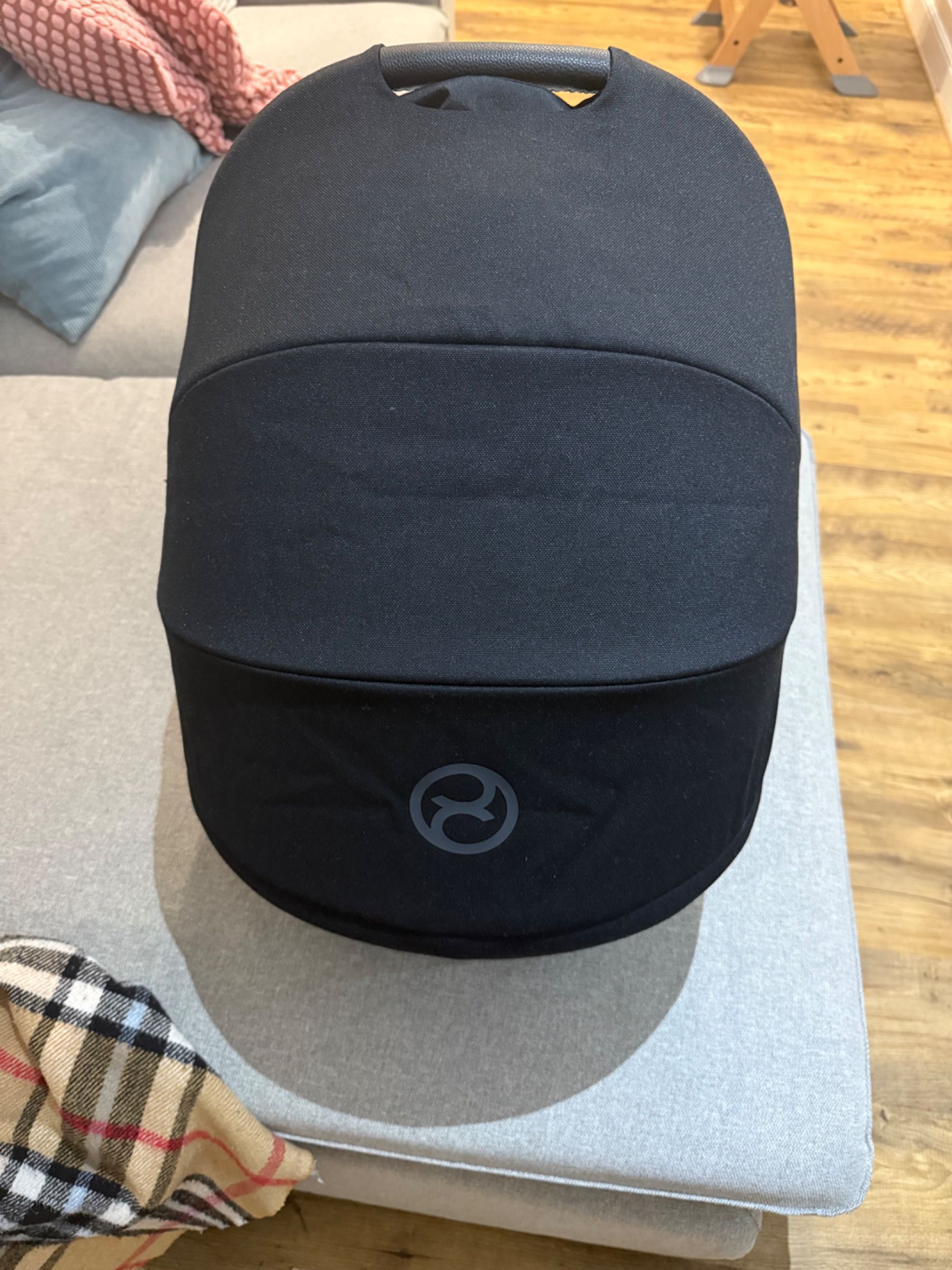 Vendo Alcofa Cybex Gazelle S - Moon Black / Como nova