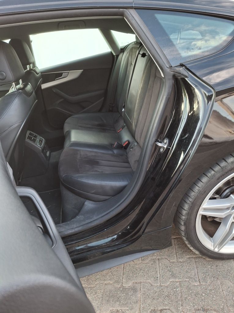 Audi A5 2.0 190cv s line