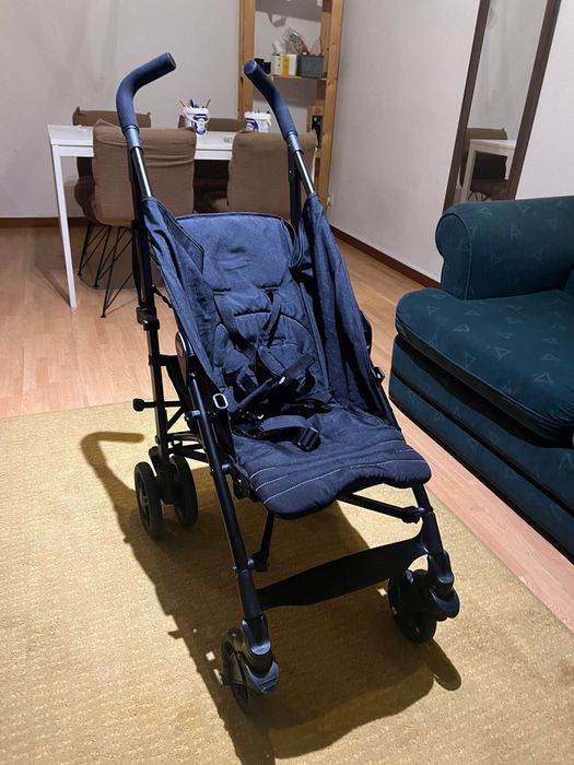 Carrinho passeio bebé