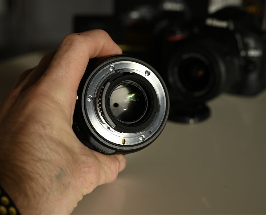 Aparat Nikon D5200 + Nikkor AF-S 18-55 3.5-5.6 GII + AF-S 50mm 1.8 G