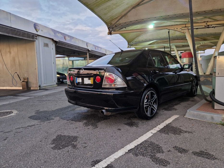 Lexus IS200 155cv de 2000 a GPL *PREÇO FIM DE SEMANA*