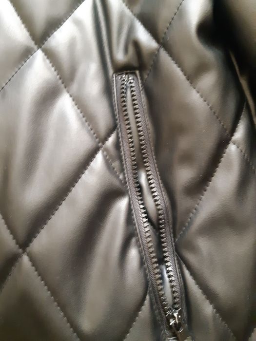 Пуховик  жіночий