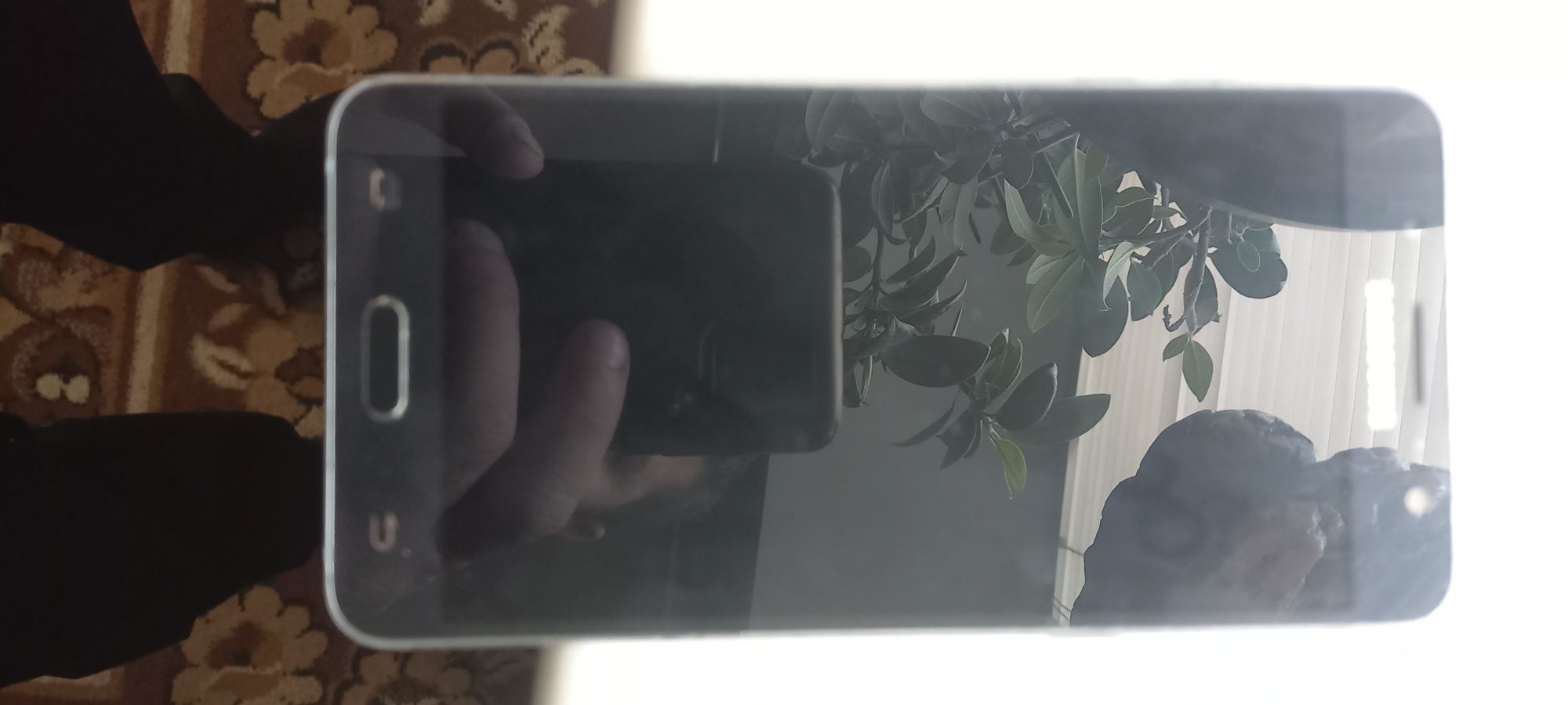 Продам телефон самсунг