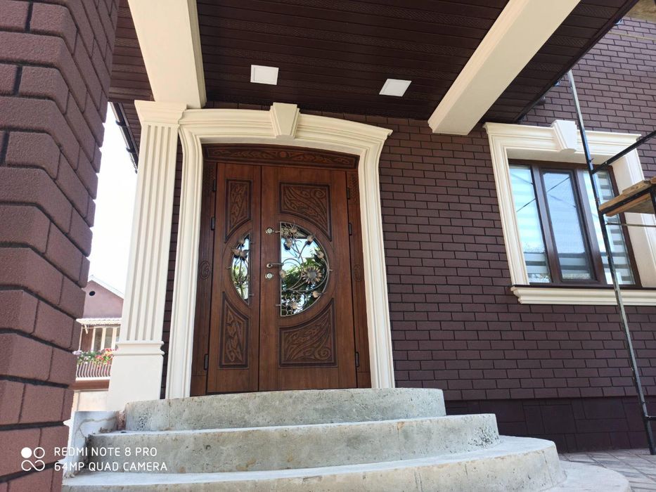 Фасадний декор архітектура пінопластова ліпнина