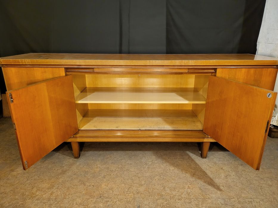 piękna komoda Wilhelm Renz   "WR"
-
.