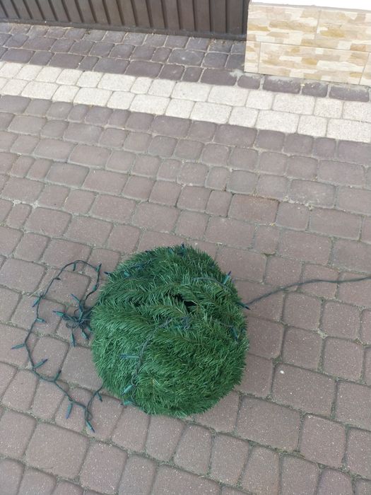 kula ozdobna zielona