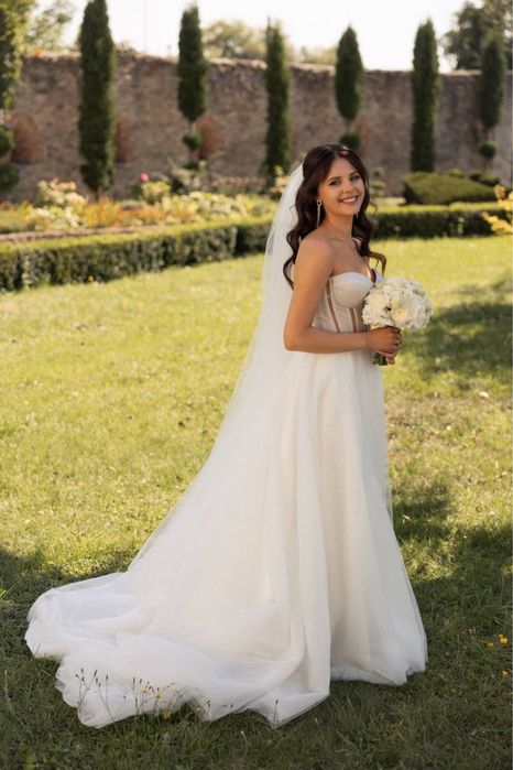 Весільна сукня S-M