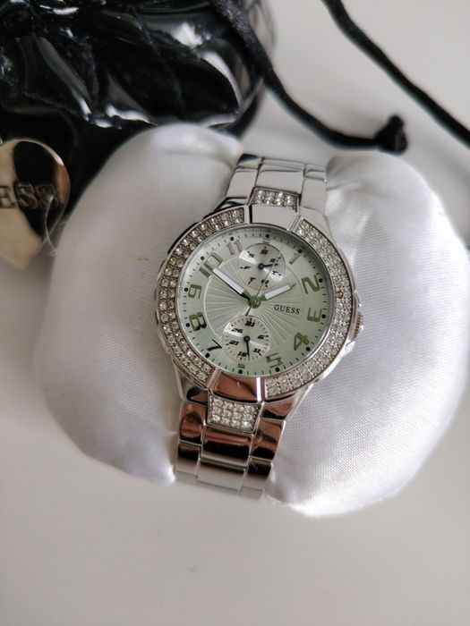 Zegarek Guess srebrny