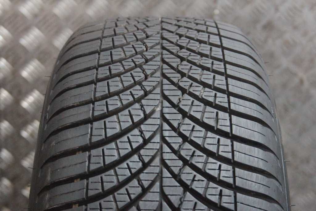 205/55/17 Goodyear Vector 4Seasons 205/55 R17 95V XL 2023r 8mm