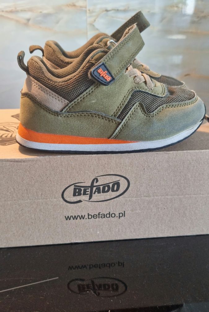 BEFADO Buty sportowe oliwkowe r.25