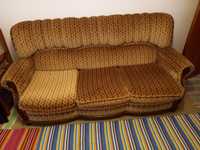 Terno de sofás em lindo tecido aveludado estampado castanho