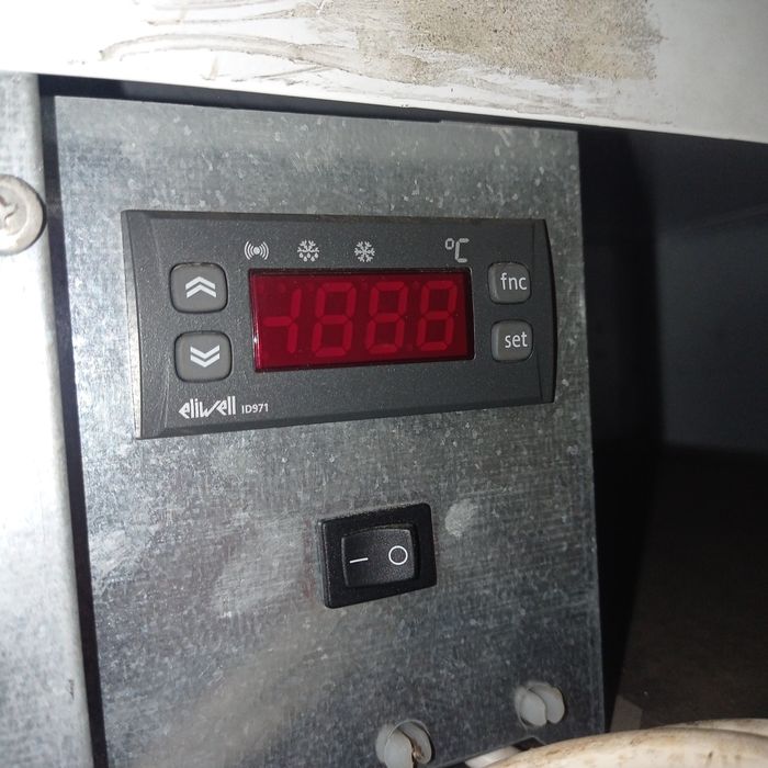 zamrażarka z witryną szklaną heineken zakres do -30 stopni