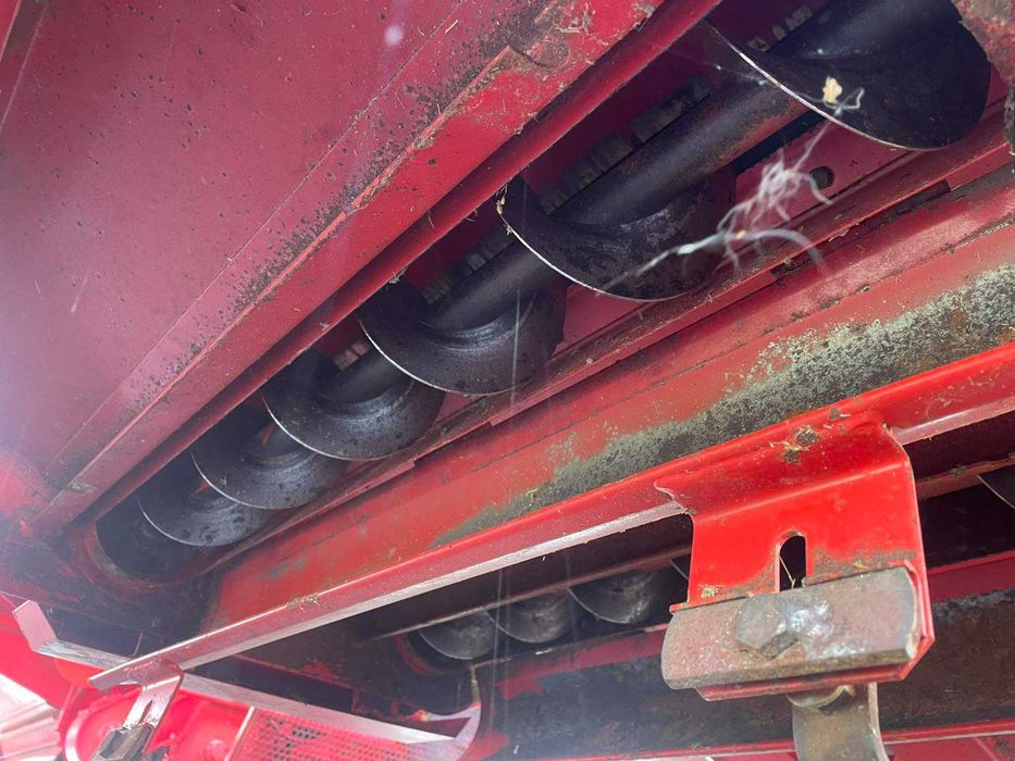 Продам комбайн Массей фергюсон 240