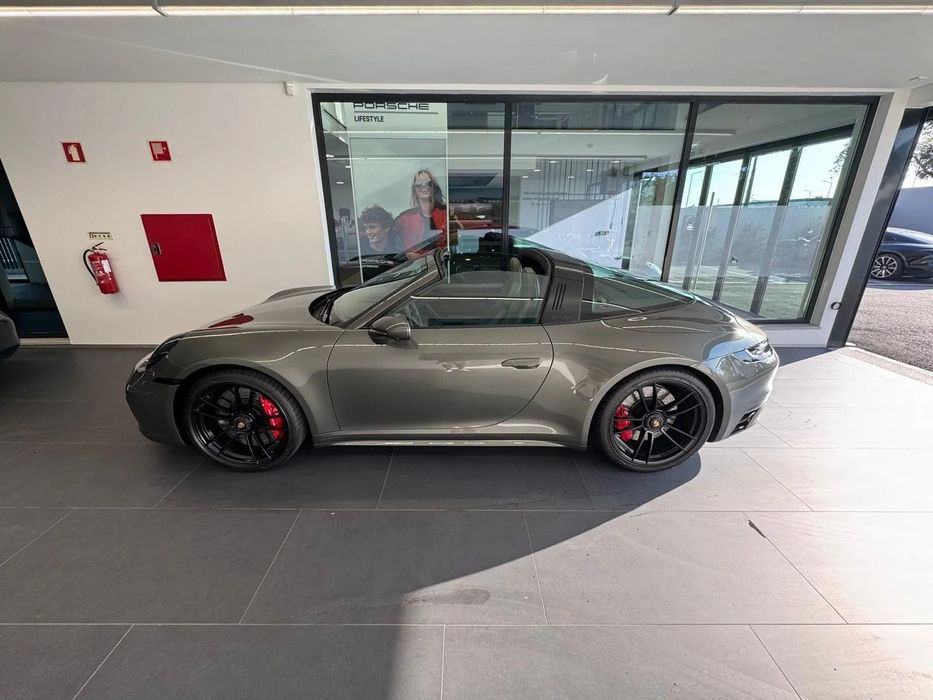 Porsche 911 (992) Targa 4 GTS PDK
