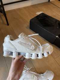 Nike shox cdg comme des garcons 42