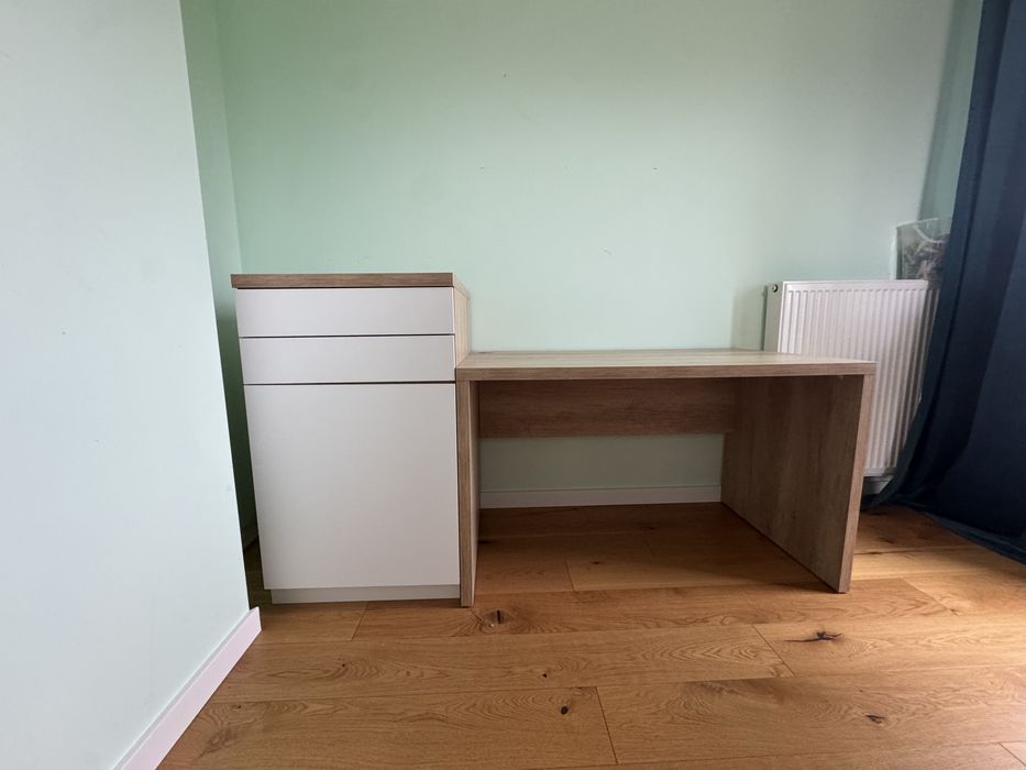 Biurko z słupkiem Pabianice