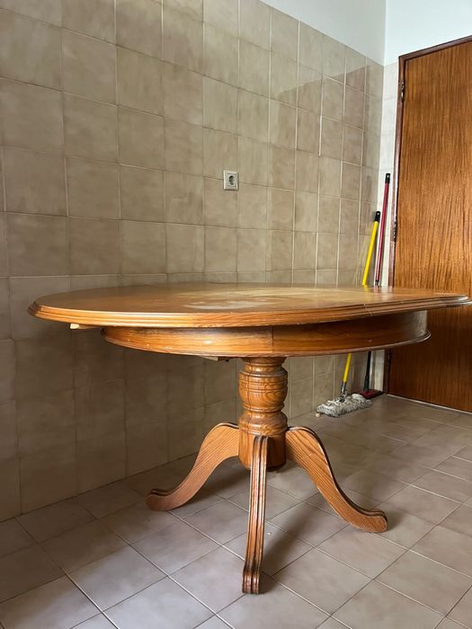 Mesa e cadeiras cozinhas
