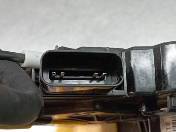 Fechadura / fecho porta frente direito KIA Ceed Sportswagon (JD)