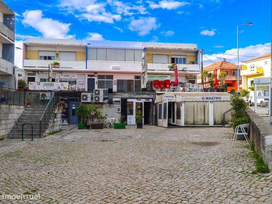 Loja/restaurante com arrecadação, Fontaínhas, Cascais.