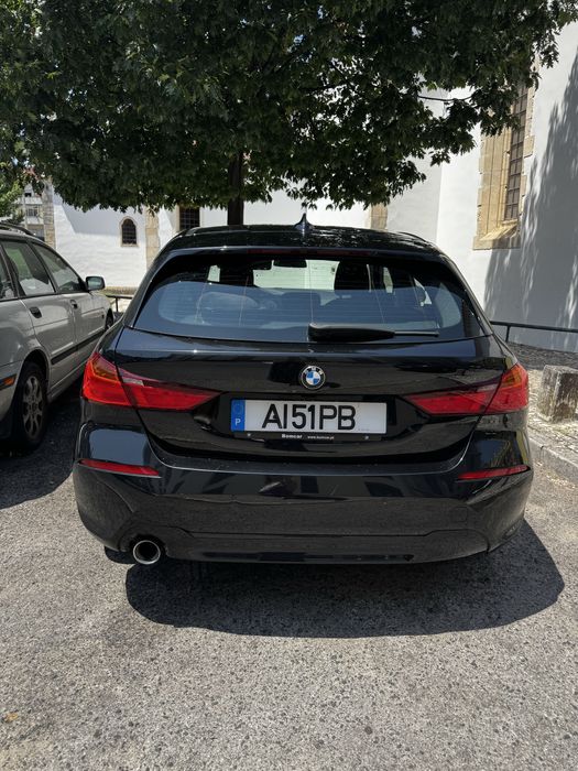 BMW - Serie 1 - Preto