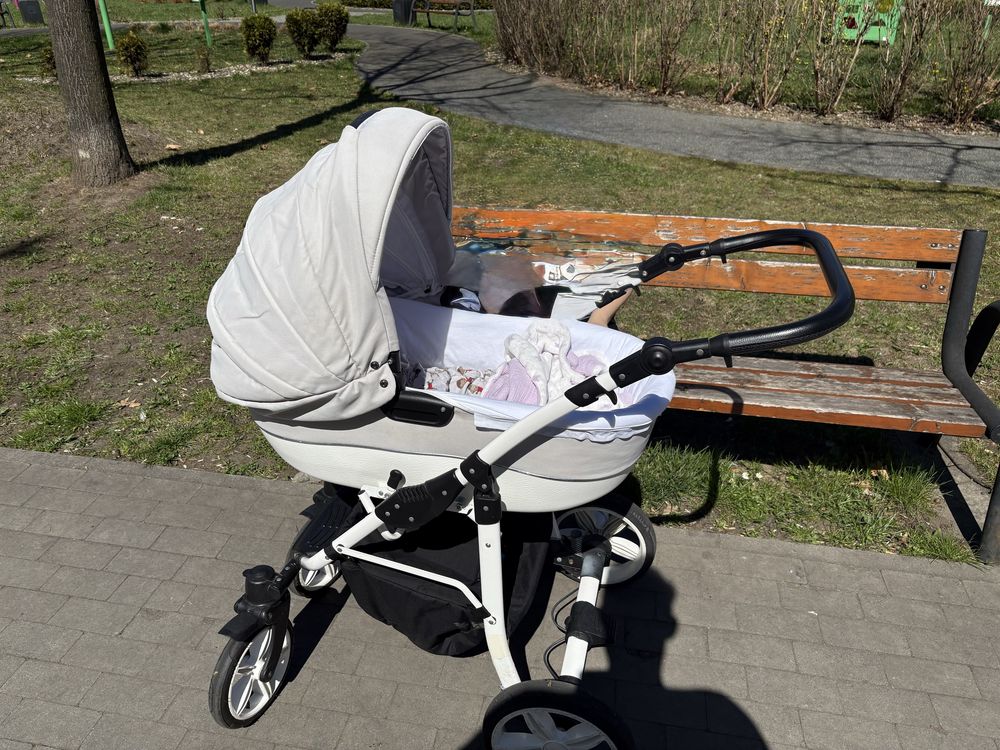 Sprzedam wozek dzieciecy 2 w 1