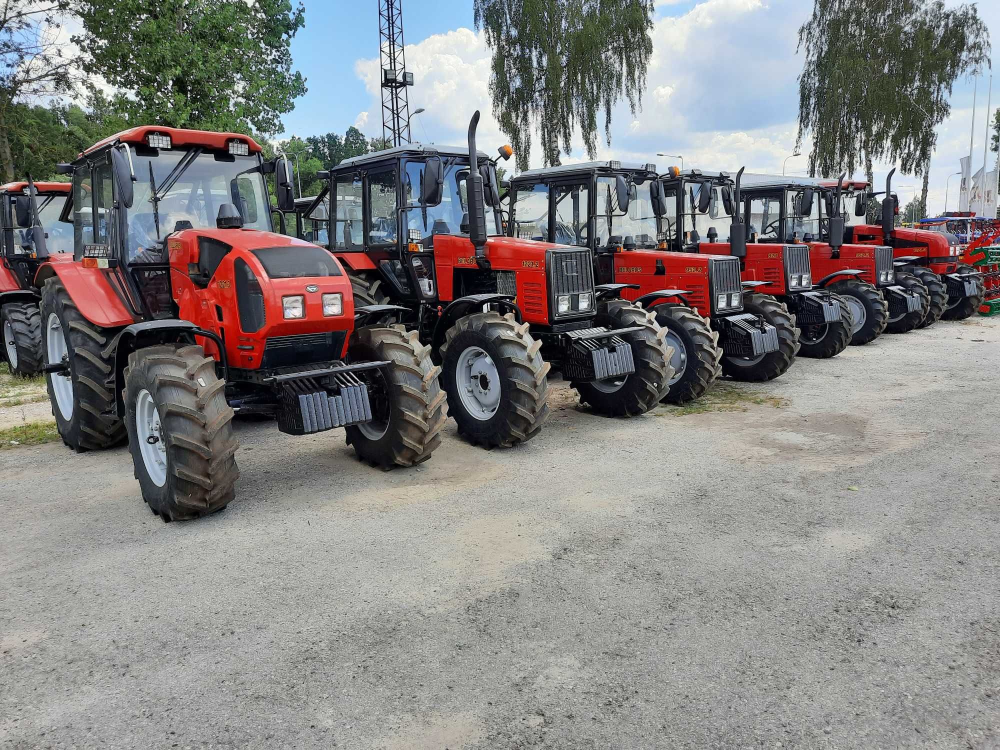 Ciągnik Rolniczy MTZ 1221.2 Leśny Belarus  1221.3 Ostatnie Sztuki