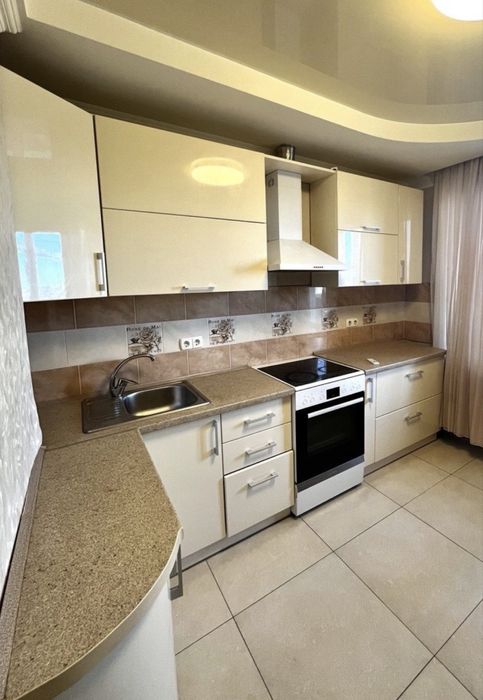 Сдам 3 ком квартиру м Васильковская Ломоносова Иподром