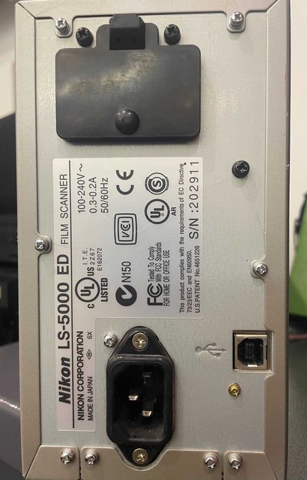 Сканер для 35 мм пленки. Nikon LS-5000 ED
