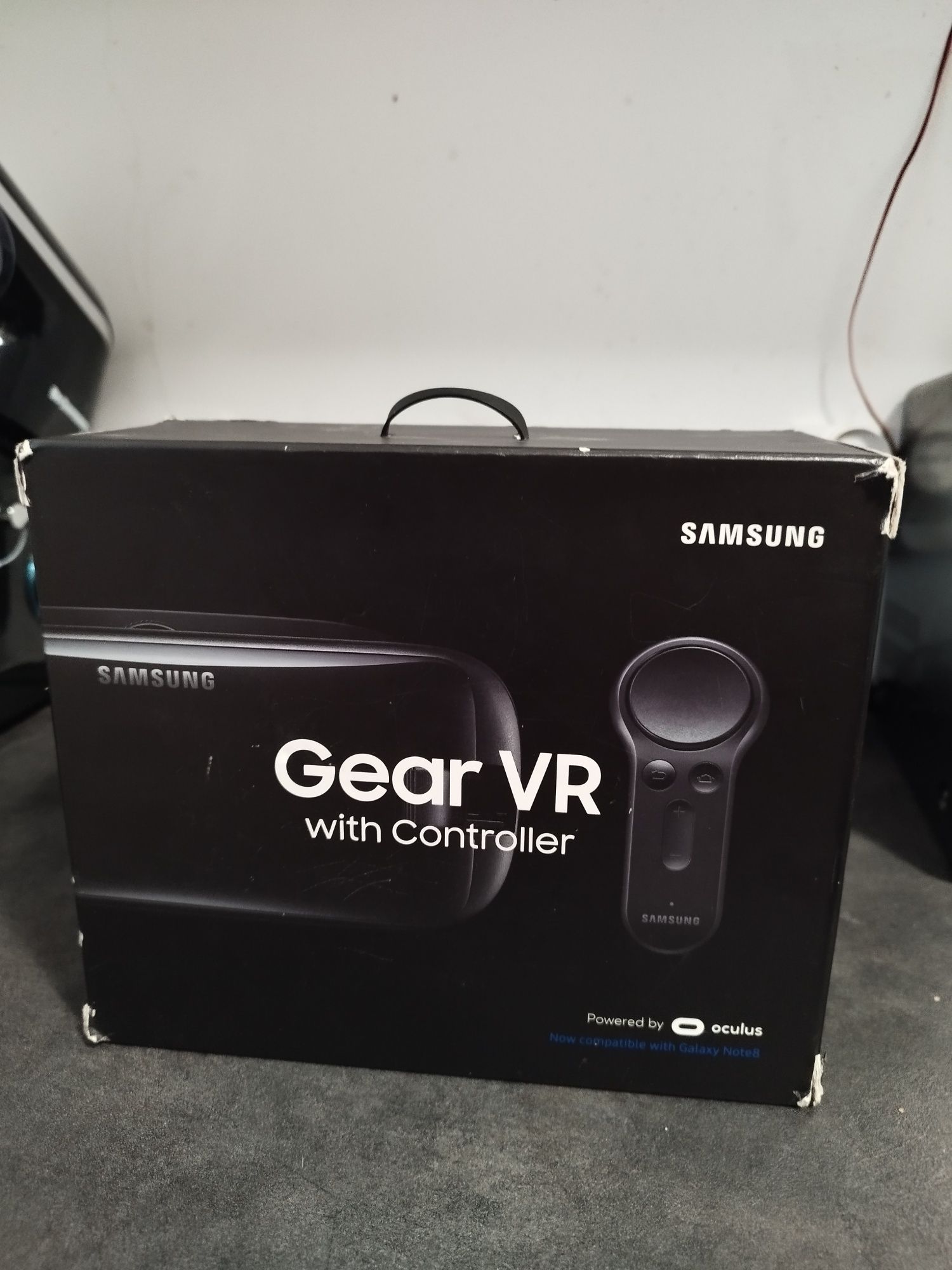 Okulary Samsung Gear VR z kontrolerem