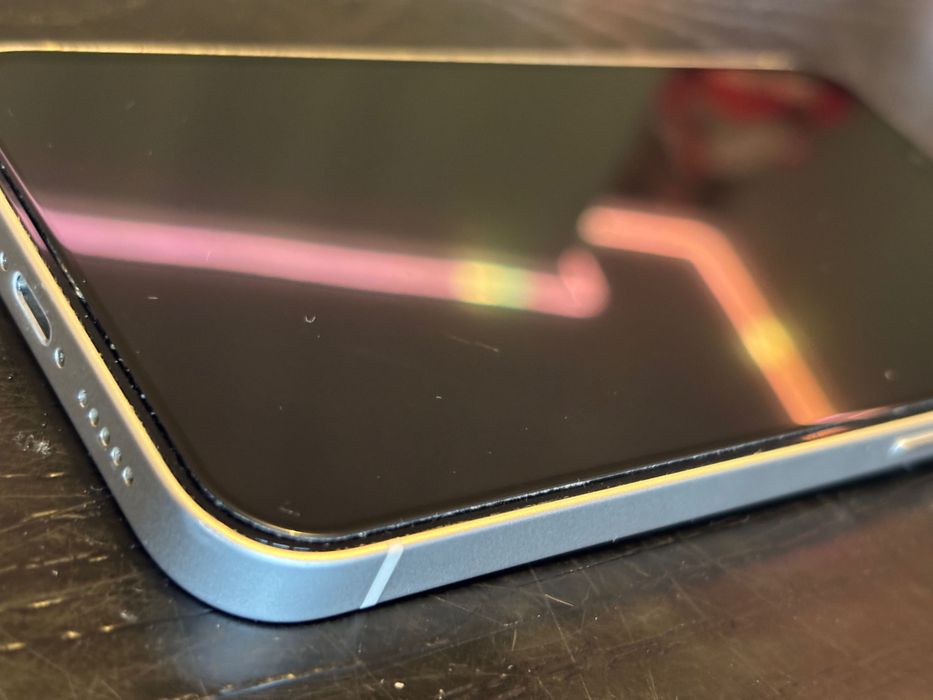 iPhone 13 w bardzo dobrym stanie